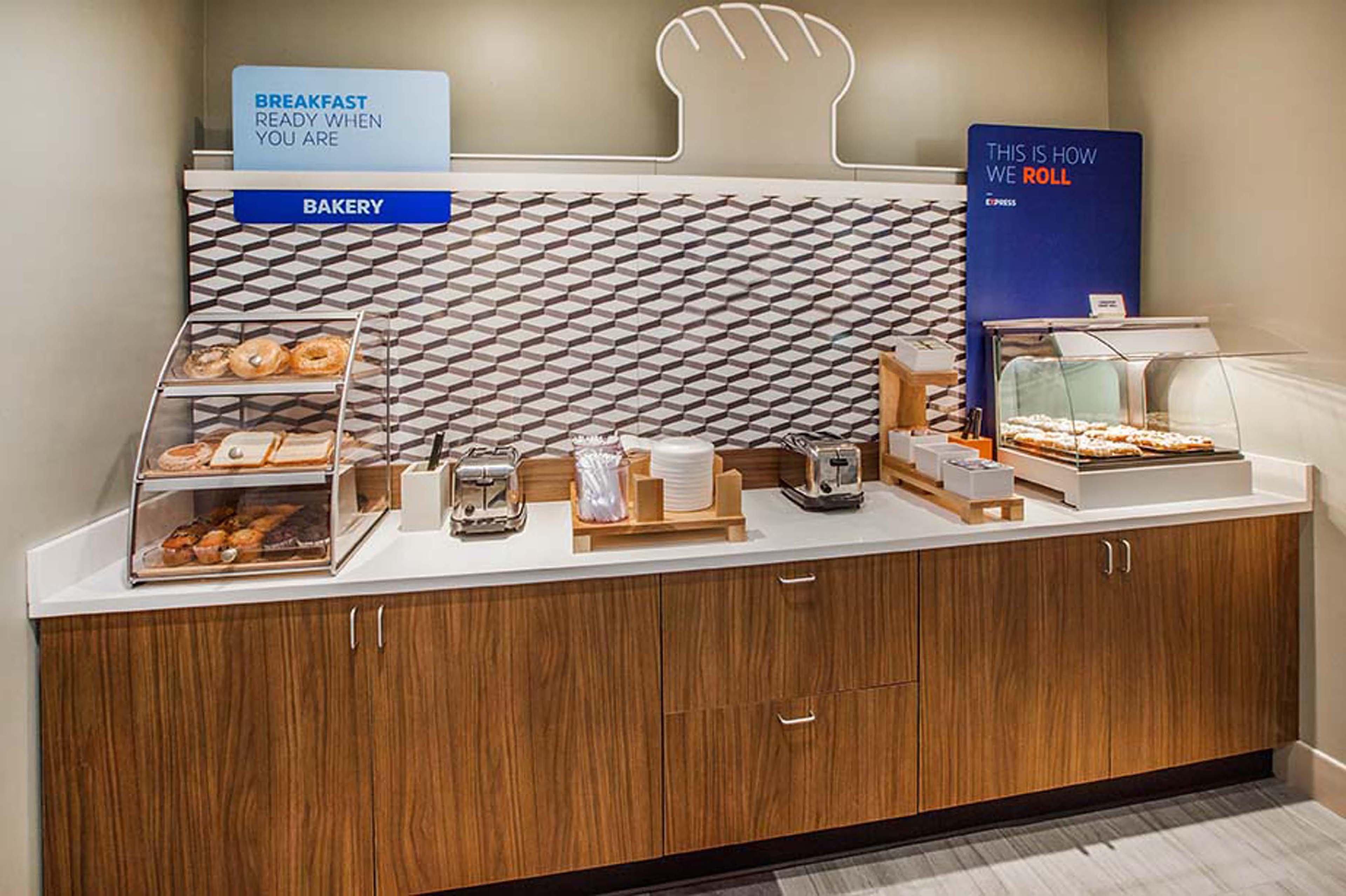 Holiday Inn Express & Suites Corpus Christi By Ihg Bagian luar foto